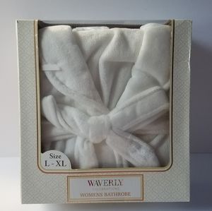 NIB Waverly Celebrations SOFT Womens Bathrobe L-XL